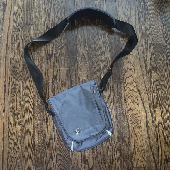Booq ballistic Taipan Shadow tablet Ipad Messenger Bag Pewter Grey - Picture 1 of 10